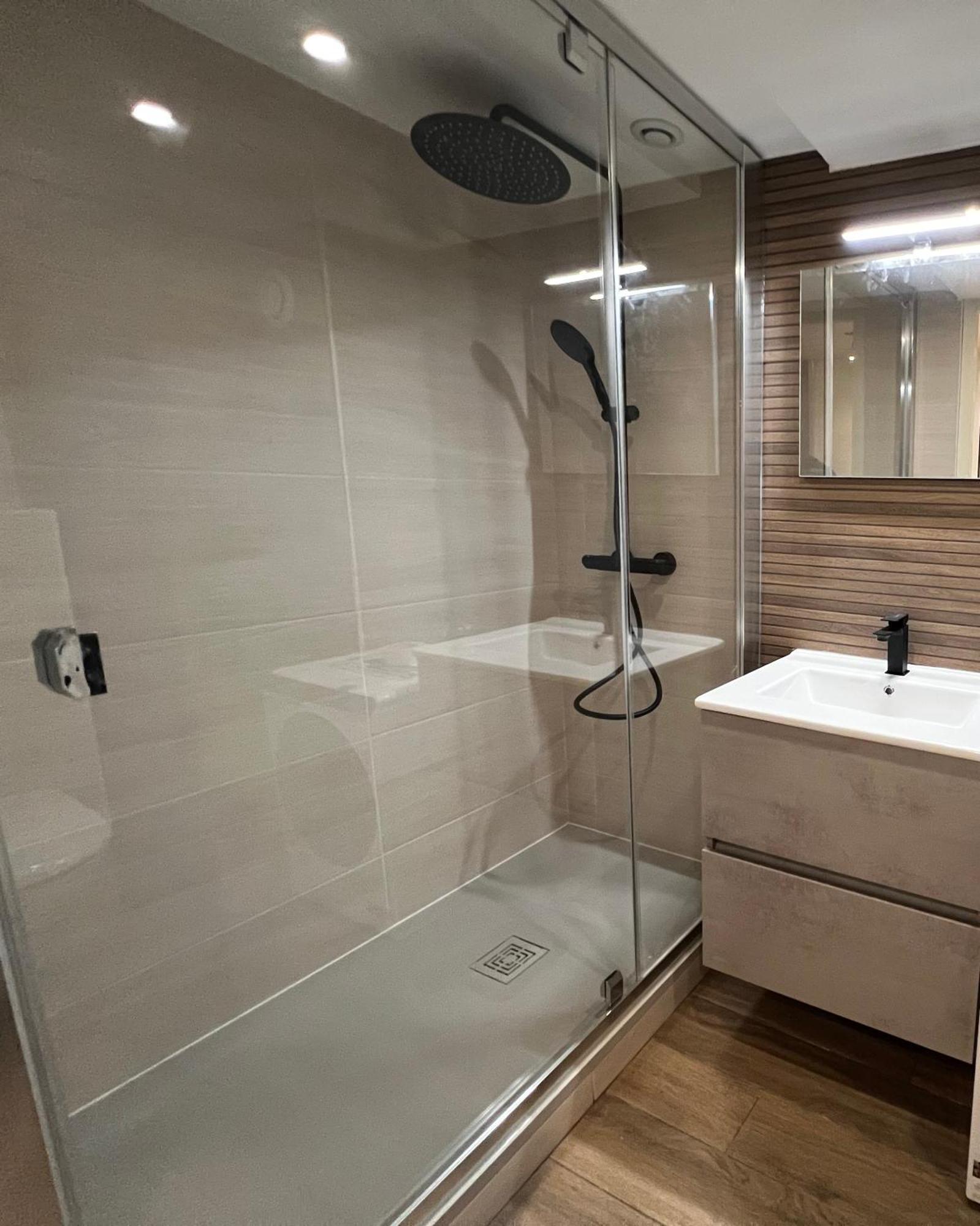 Apartment Hyper Centre : Deco Atelier Ou Mezzanine *