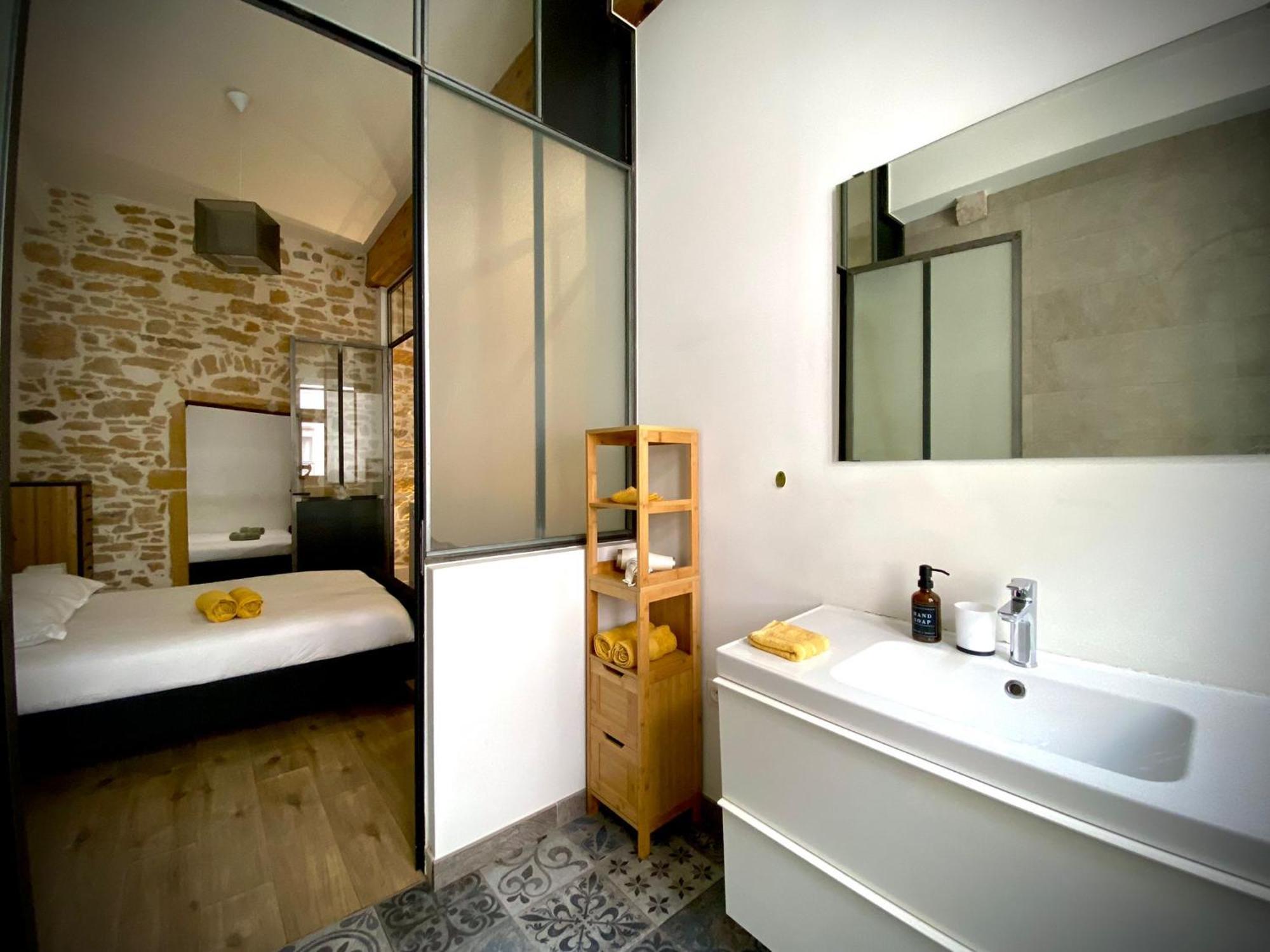 Hyper Centre : Deco Atelier Ou Mezzanine Apartment *